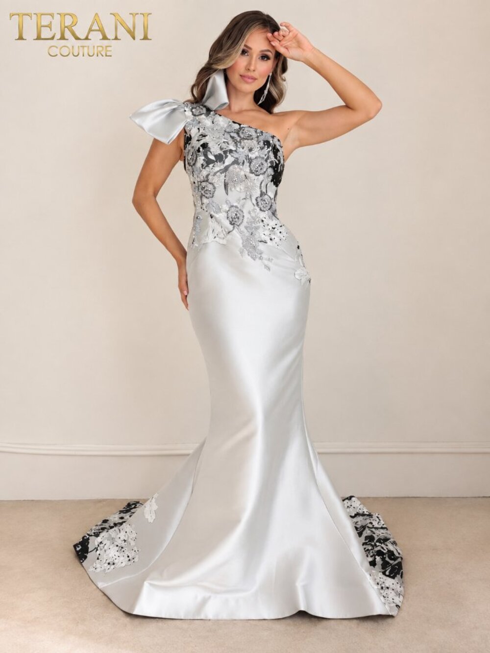 Terani Couture 242E3165 Silver Black One Shoulder Gown Size 18